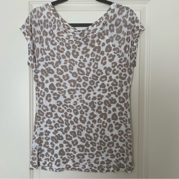 H&M Leopard Print Top - Size Small - Picture 3 of 3